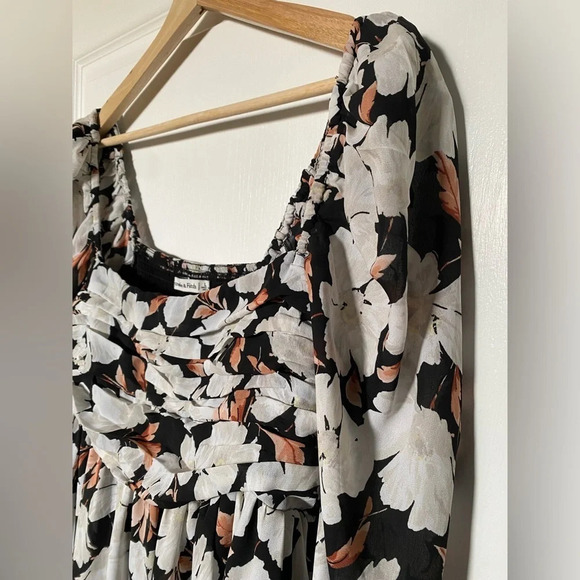 Abercrombie  & Fitch Ruched Mini Dress - Picture 8 of 9